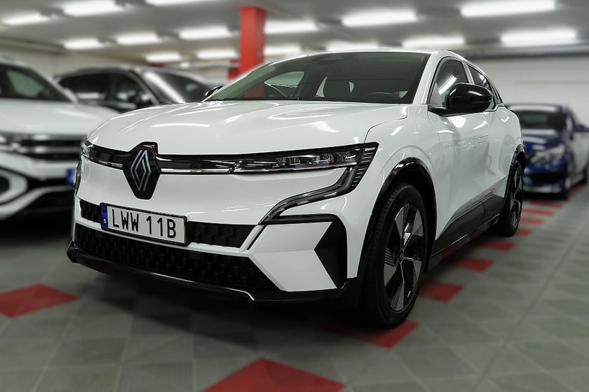Bild 2 av Renault Mégane E-TECH 60 kWh Lång Range Dragkrok Backkamera Carplay
