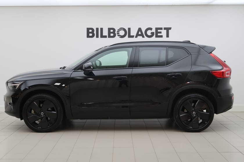Bild 2 av Volvo EX40 Twin Motor Performance M Plus Black Edt