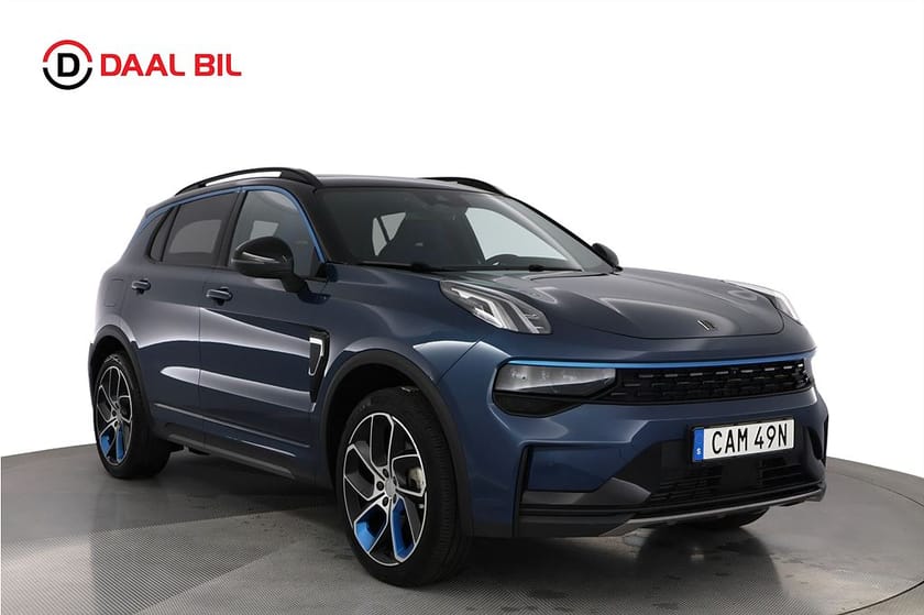 Bild 3 av Lynk & Co 01 PHEV DCT 261HK 17,6kWh INFINITY® PANORAMA 3D-VIEW NFC