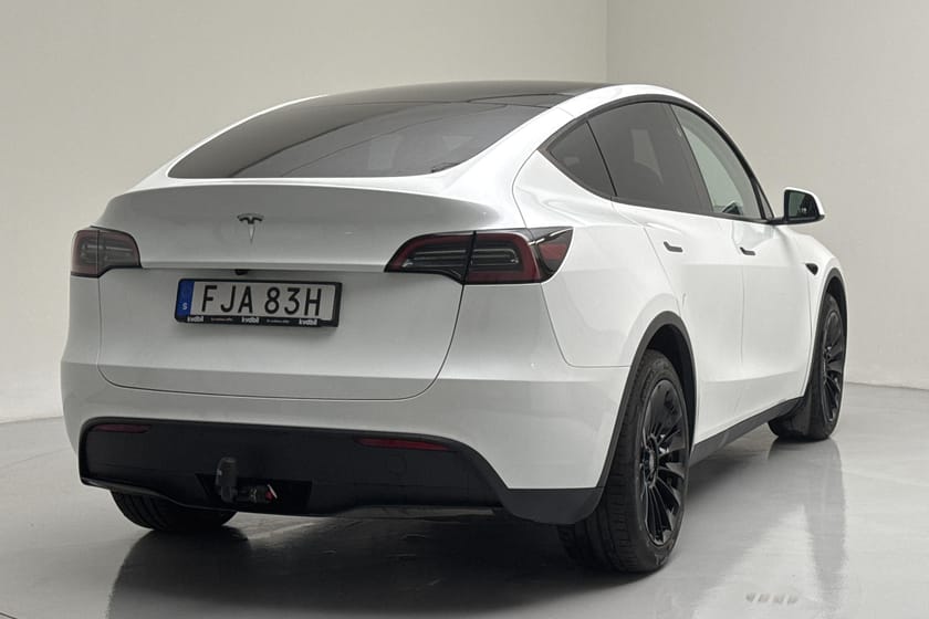 Bild 3 av Tesla Model Y Long Range AWD Dual Motor Dragkrok