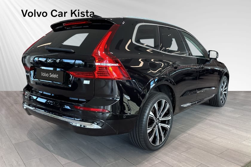 Bild 5 av Volvo XC60 T6 II Ultimate Bright B/W HUD Luftfj Pano 360kam