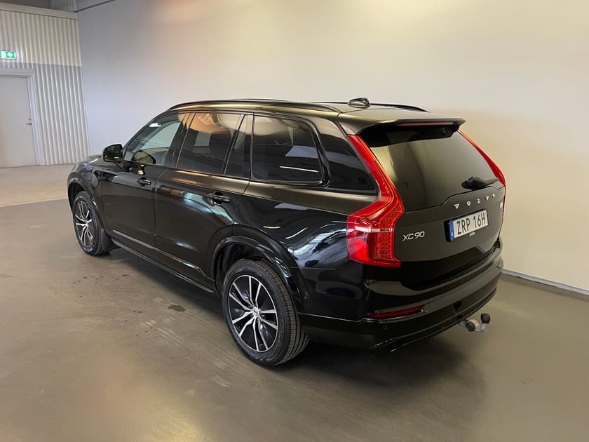 Bild 4 av Volvo XC90 7 Säten Recharge T8 Ultimate Dark / Dragkrok / Navigation / Tonade rutor /