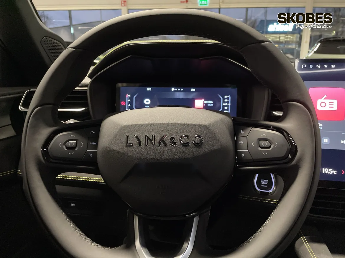 Lynk & Co 01 PHEV