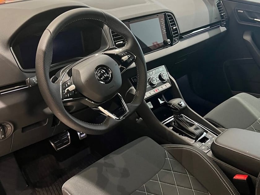 Bild 3 av Škoda Karoq Skoda 2.0 TSI 4x4 Sportline / Drag / Backkamera / Värmare