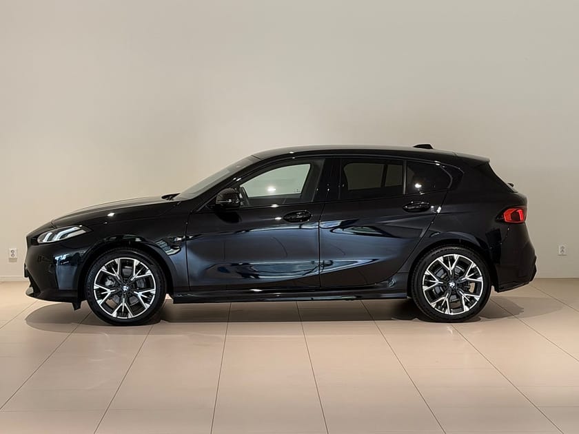 Bild 2 av BMW 120 M-Sport interiört+exteriört, Navi,Rattvärme,Backkamera