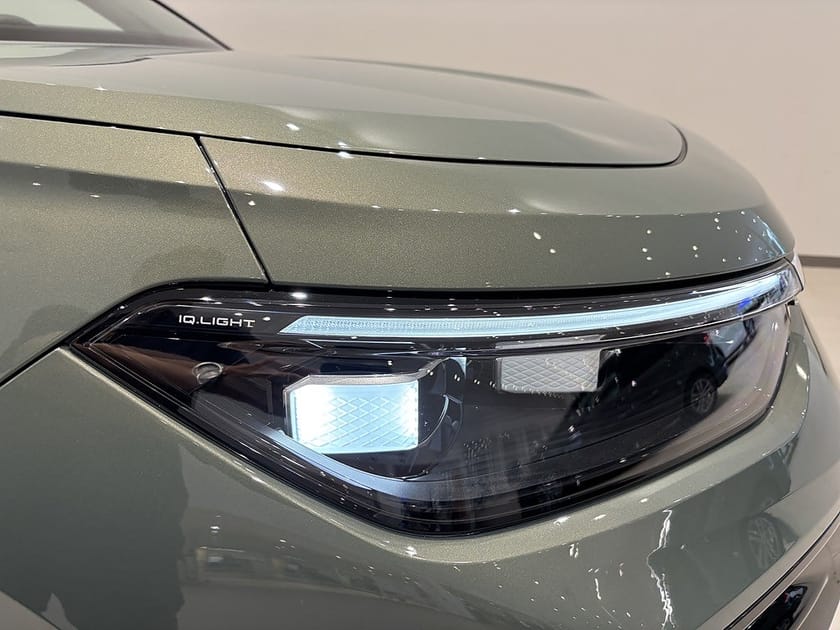 Bild 3 av Volkswagen Tayron eHybrid R-LINE 272 HK DSG6