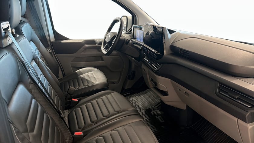 Bild 3 av Ford Tourneo Custom 320 Titanium 2.0TDCI 170HK Automat | 9-sits |