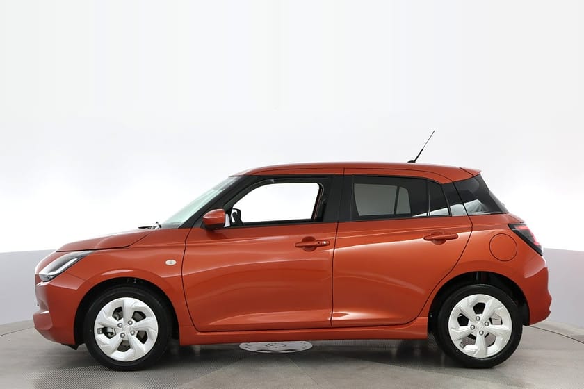 Bild 2 av Suzuki Swift Hybrid CVT 1,2 Aut Navi B-kamera 3 års fri service