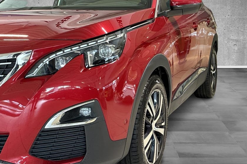 Bilde 4 av Peugeot 3008 1.6 PureTech 180 Allure. Aut, Krok, 360,