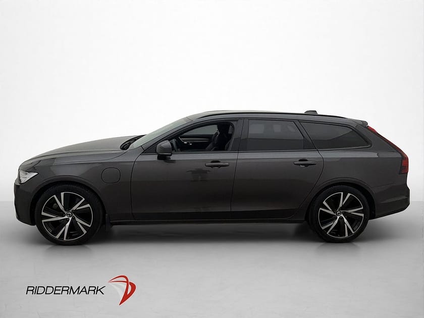 Bild 4 av Volvo V90 T6 AWD 341hk R-Design Kamera Värmare Drag