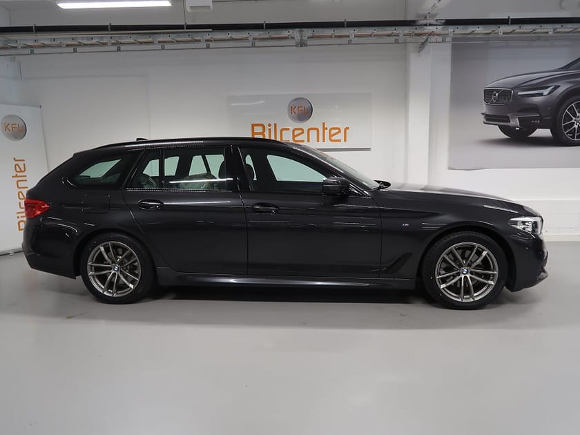 Bild 5 av BMW 520d xDrive Touring M Sport V-Däck ingår Skinn-Drag-Kamera-Värmare-C