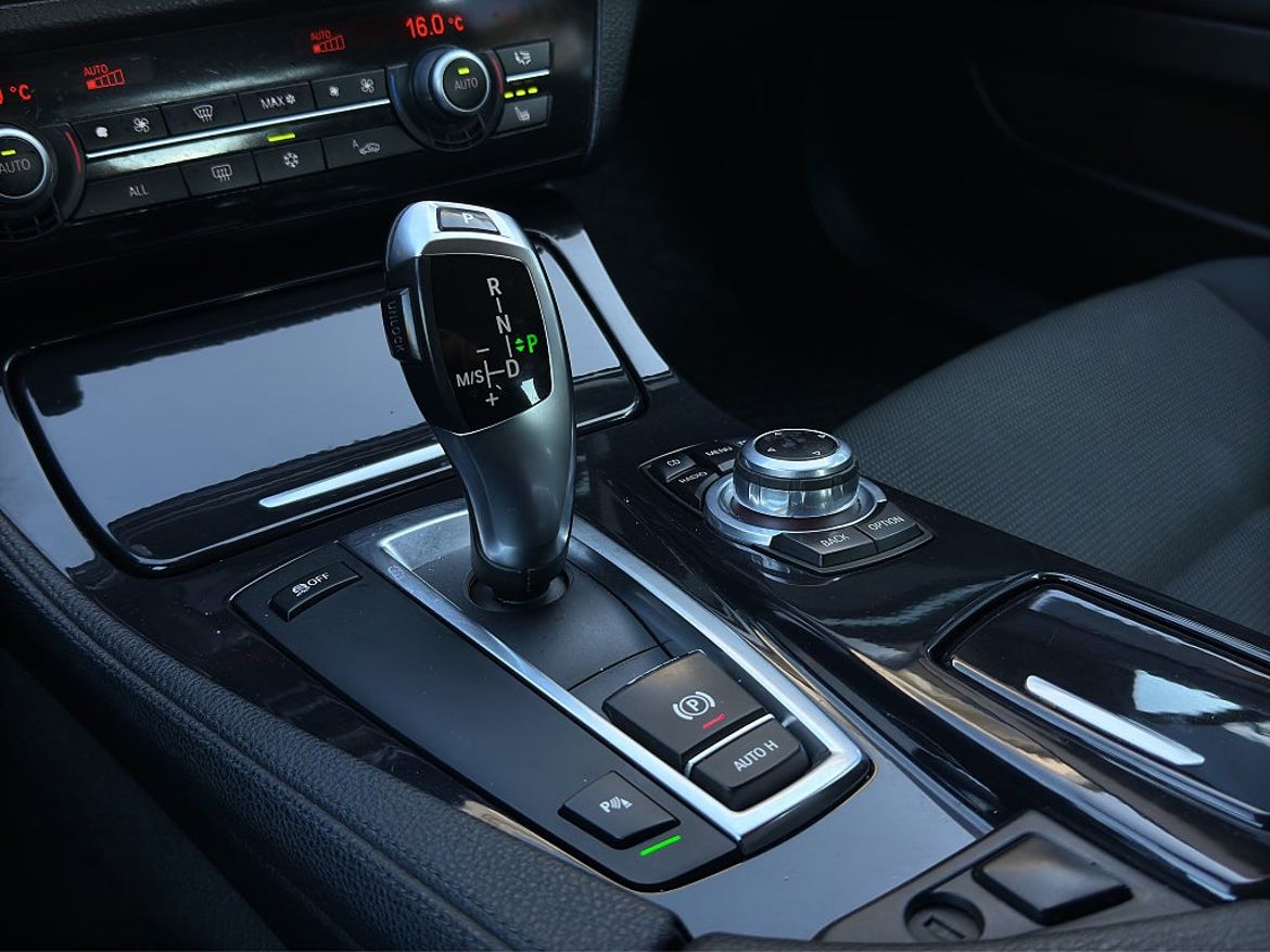 BMW 520d Sedan, bild 16 av 19