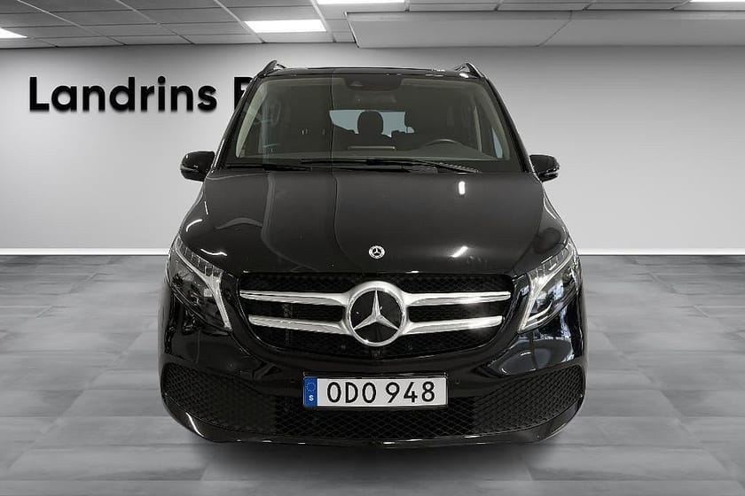 Bild 2 av Mercedes-Benz V 250d 4MATIC 3.2t 250 Lång Avantgarde Automat 8-Sits