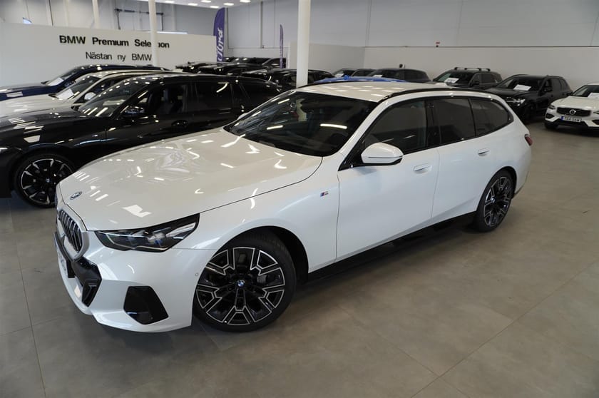 Bild 2 av BMW i5 eDrive40 Touring M-Sport Business Edt H K DAP Innovation Drag