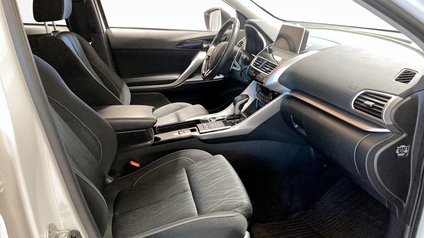 Bild 3 av Mitsubishi Eclipse Cross 1.5 CVT 2WD KOMFORT