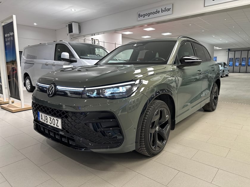 Bild 1 av Volkswagen Tiguan eHybrid R-Line Black Style HeadUp|Keyless|Kamera