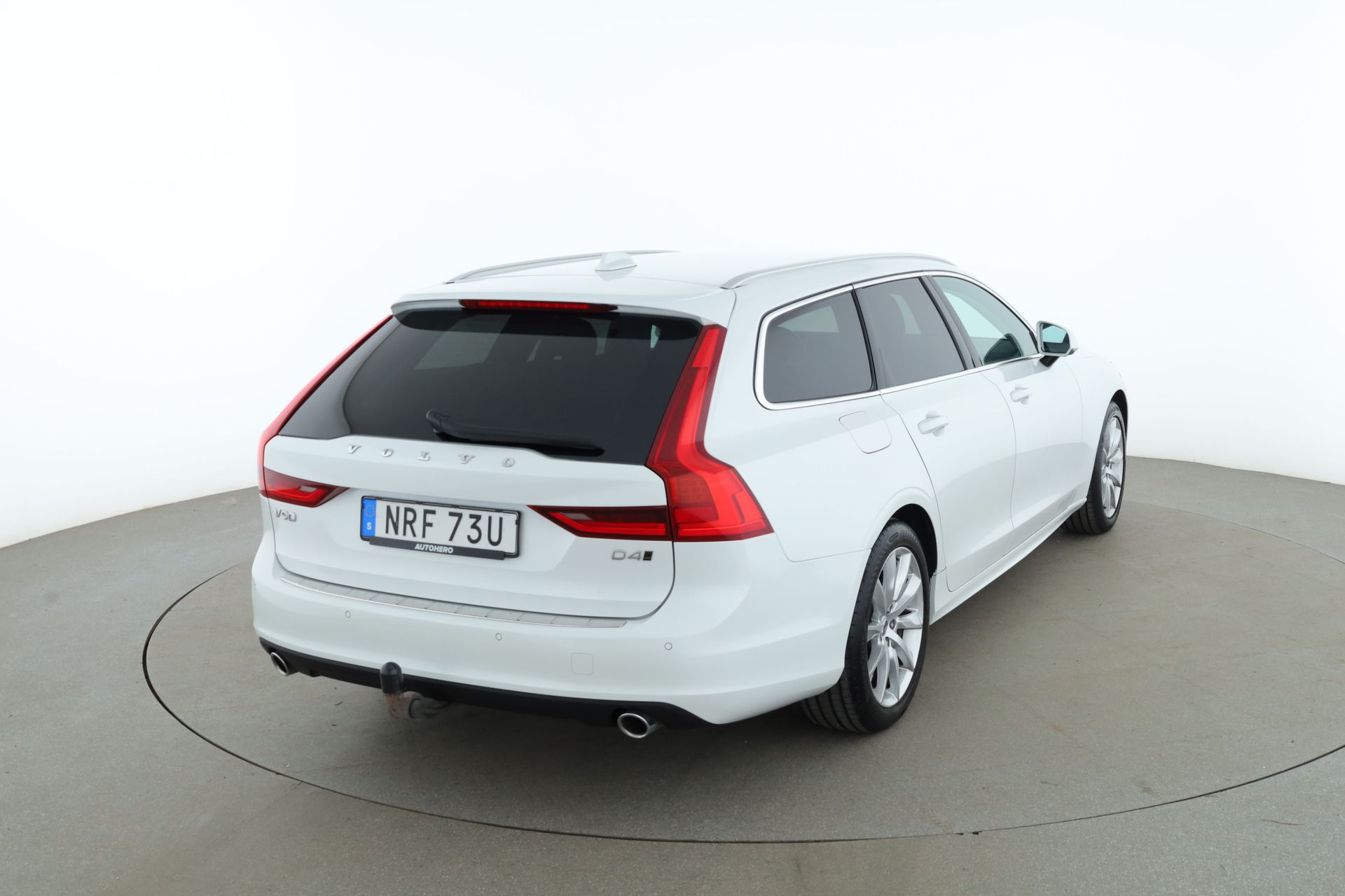 Volvo V90 2019, photo 6/10