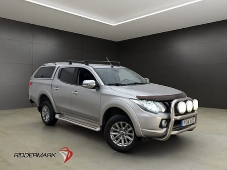 Mitsubishi L200 Dubbelhytt 2.4 4WD Värm Drag Diff Skinn Kåpa Moms 1-Äga