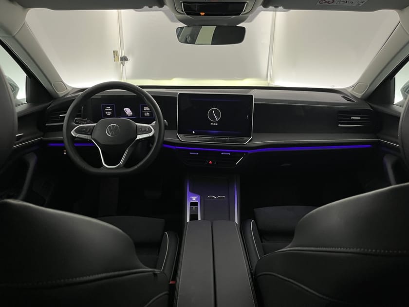 Bild 5 av Volkswagen Passat Variant eHybrid 272hk DSG Nav Drag värm Kamera