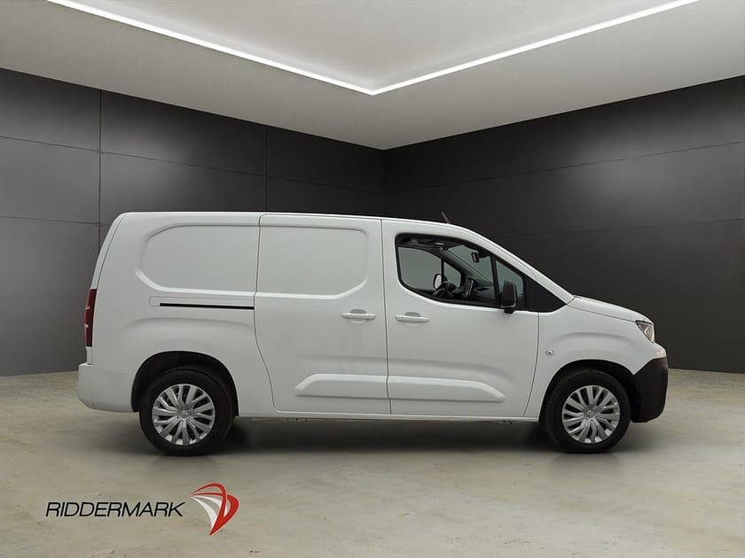 Bild 2 av Peugeot Partner Utökad Last L2 Värmare Drag Kamera V-Inredd CARPLAY Moms