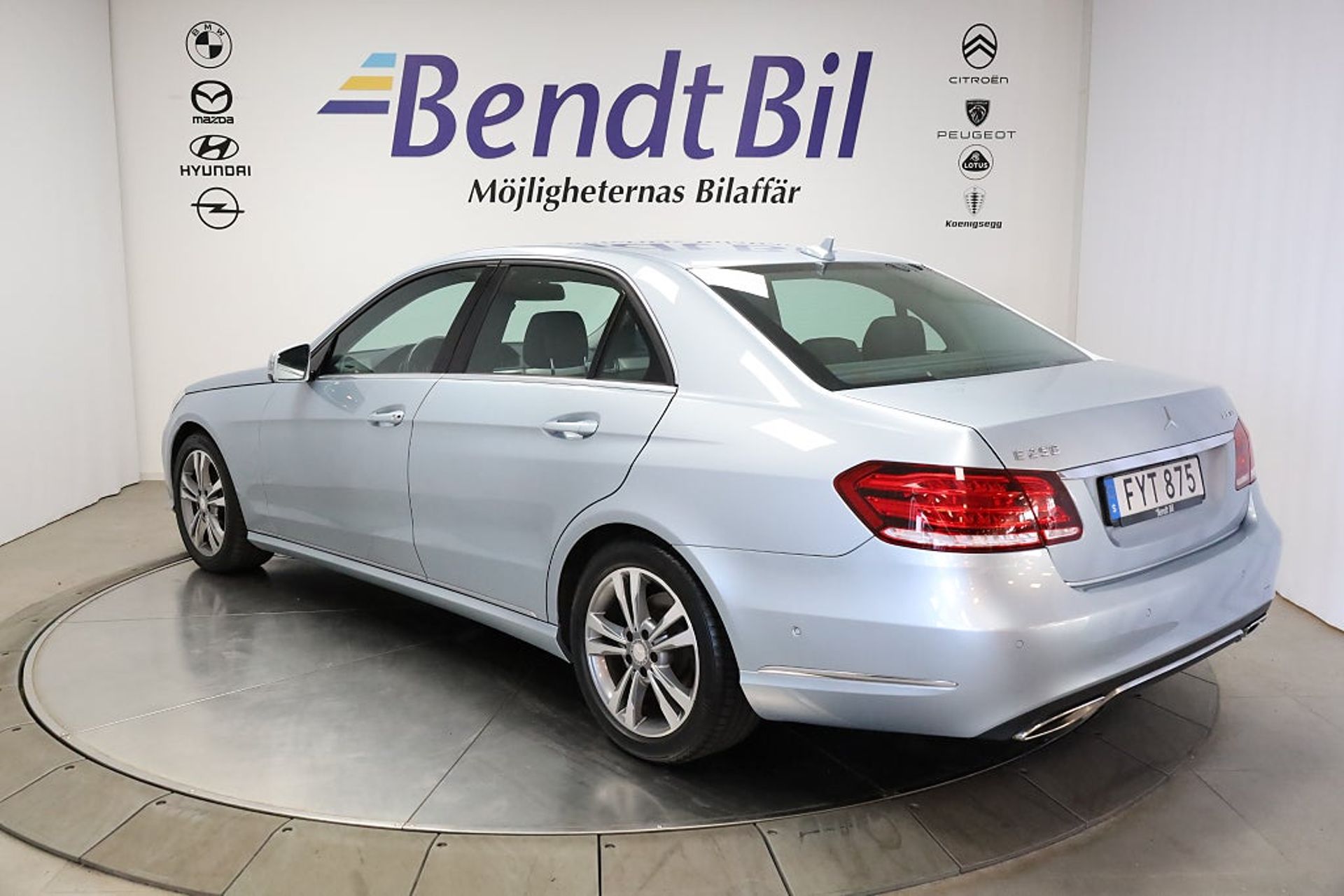 Mercedes-Benz E 2016, bild 7/25