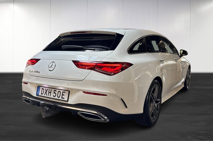 Bild 4 av Mercedes-Benz CLA 200 d Shooting Brake AMG DRAG MOMS KEYLESS