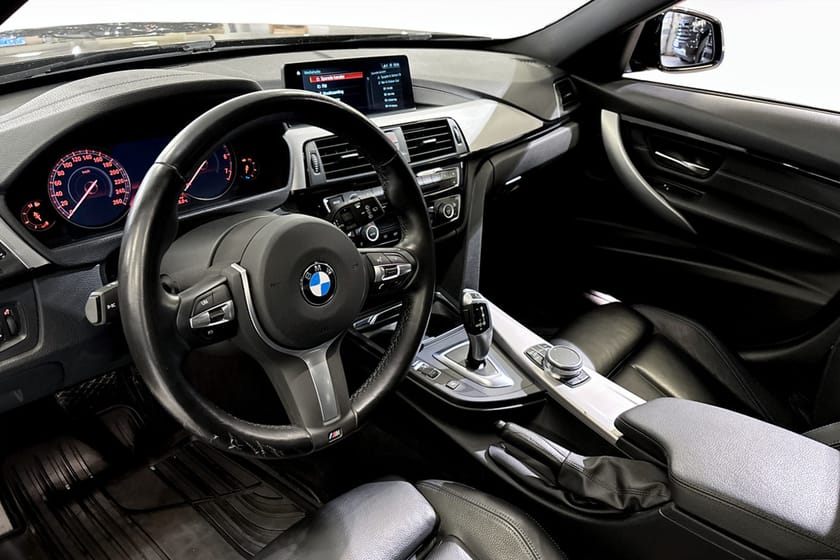 Bild 5 av BMW 320i xDrive Touring M-sport 184hk