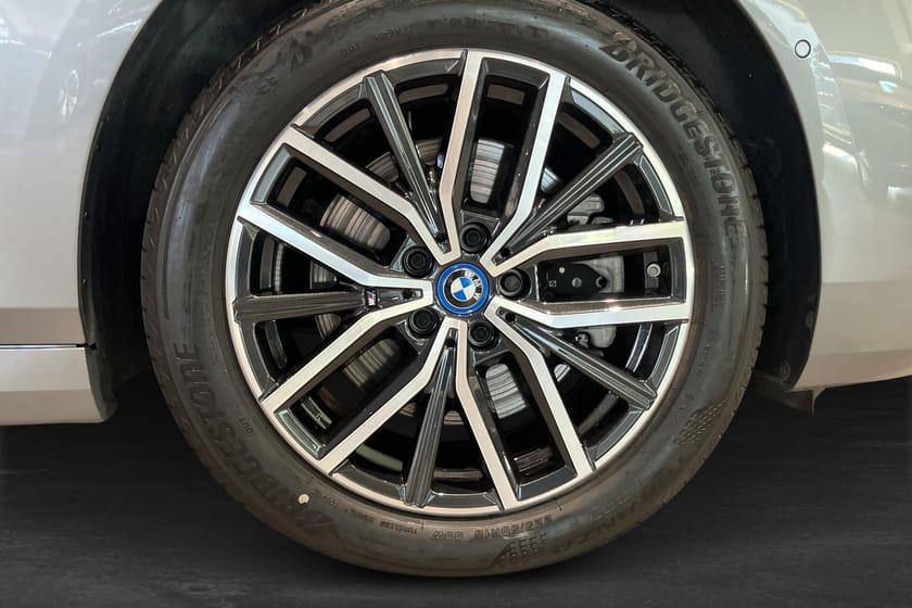 Bild 5 av BMW 230e xDrive Active Tourer M-Sport Harman/Kardon