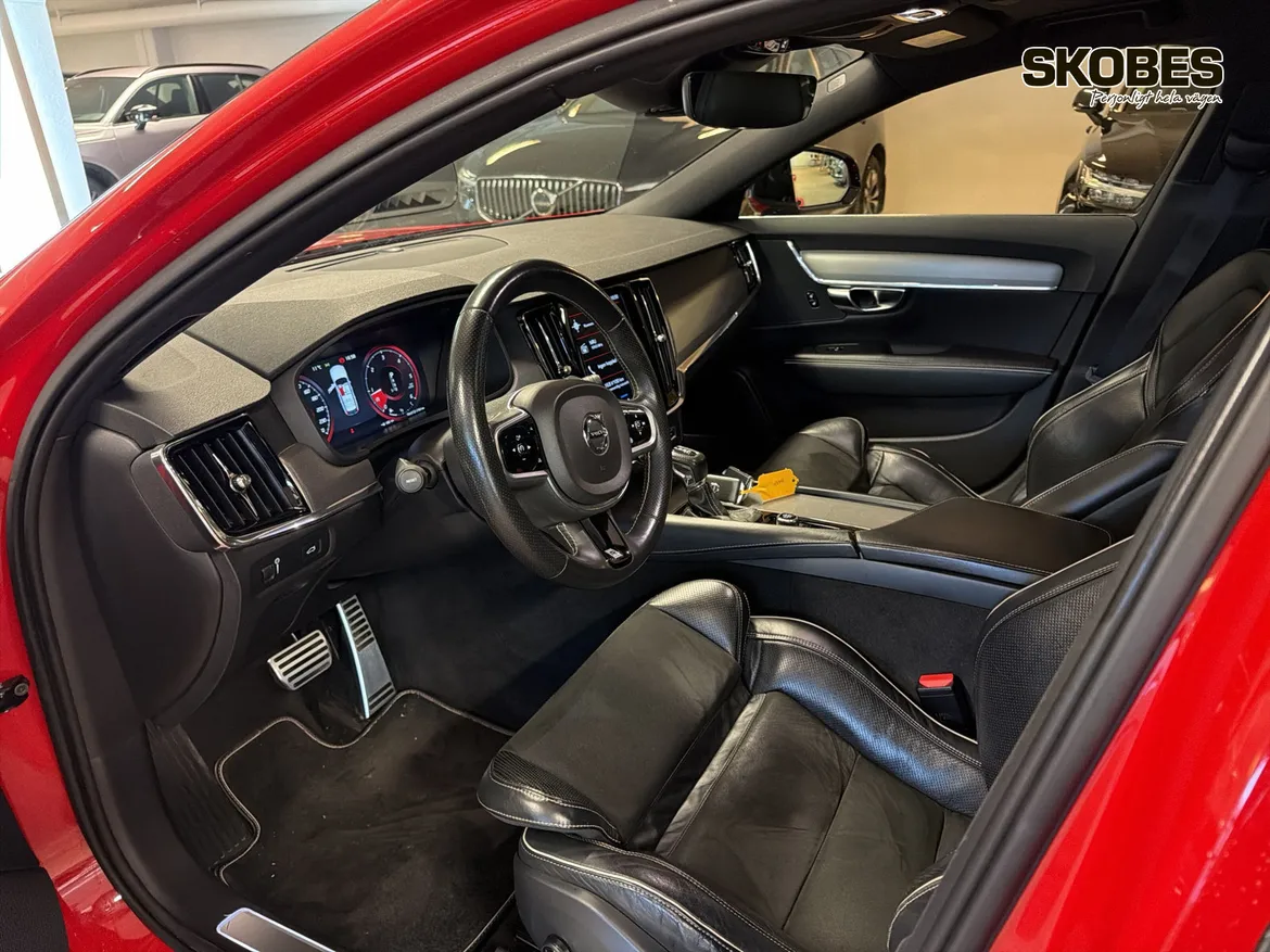 Volvo V90