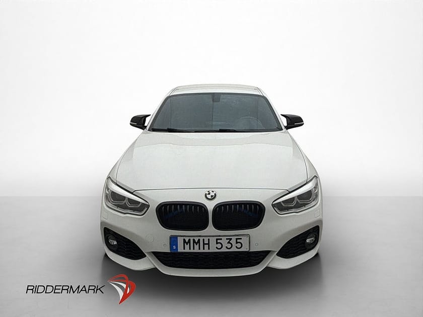 Bild 3 av BMW 118i Steptronic M Sport Skinnklädsel Shadowline 136hk