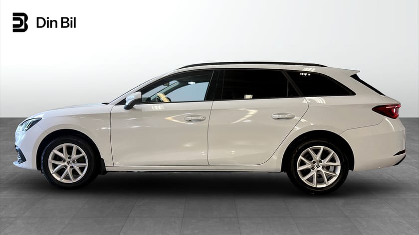 Bild 2 av SEAT Leon Sportstourer 1.0 eTSI 110 HK DSG / Digitalt kombi