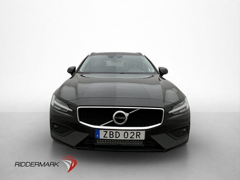 Bild 2 av Volvo V60 D4 Momentum Advc SE II Keyless Navi Adpt-fart Drag