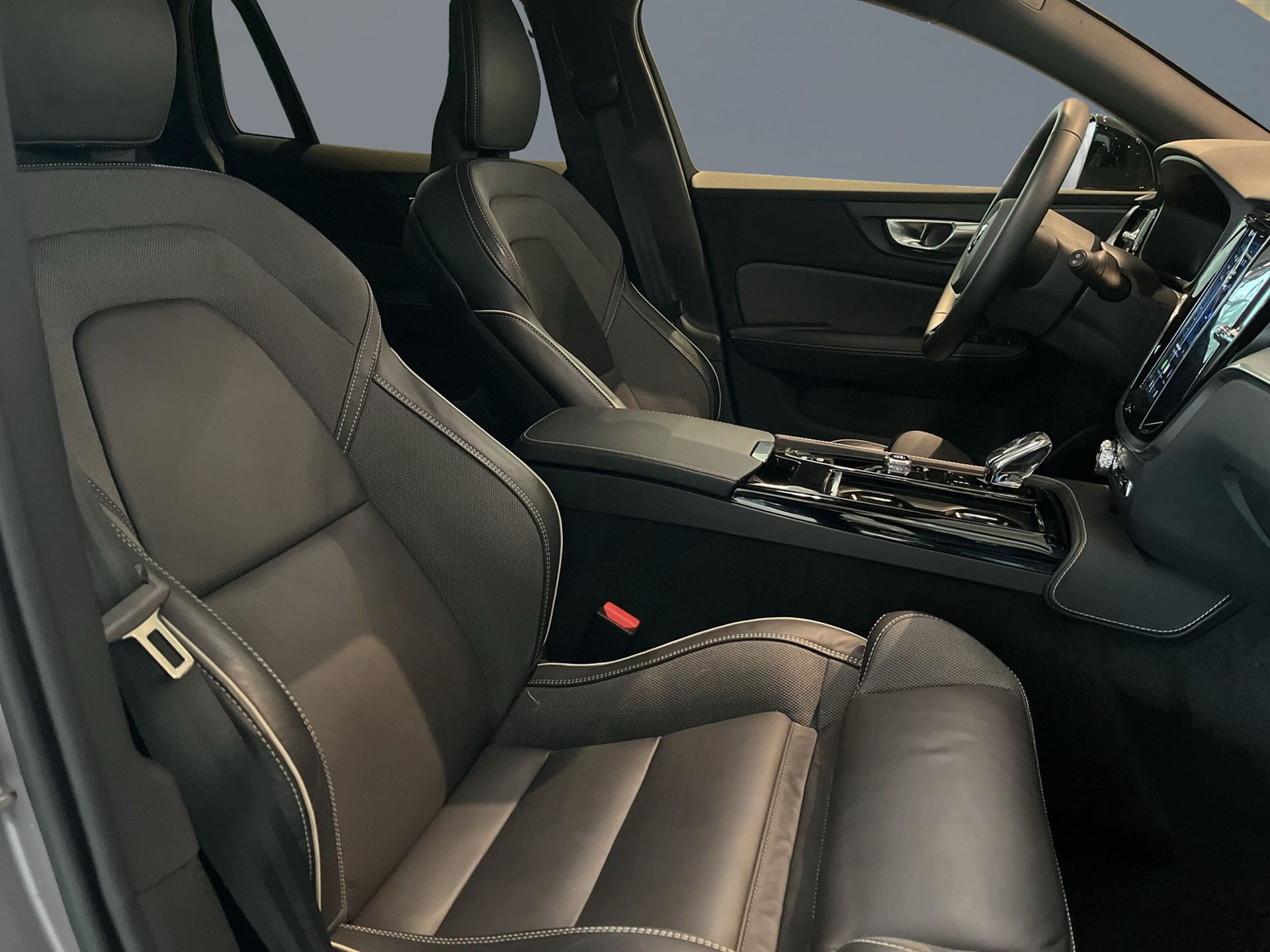 Volvo V60 2026, bild 7/10