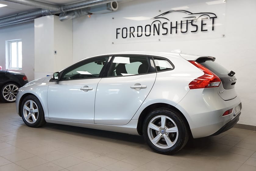 Bild 2 av Volvo V40 D2 KINETIC  | SVENSKSÅLD