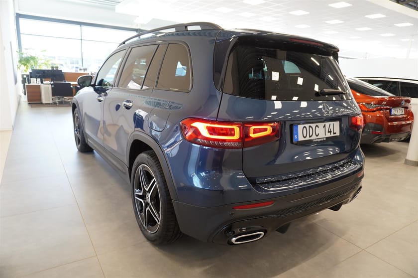 Bild 3 av Mercedes-Benz GLB 200 d 4MATIC AMG Line Night Premium Plus Burmester Drag Panorama