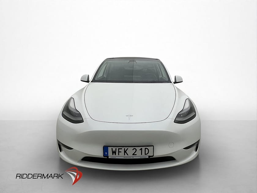 Bild 3 av Tesla Model Y Long Range AWD 514hk Värmepump Drag Moms Pano