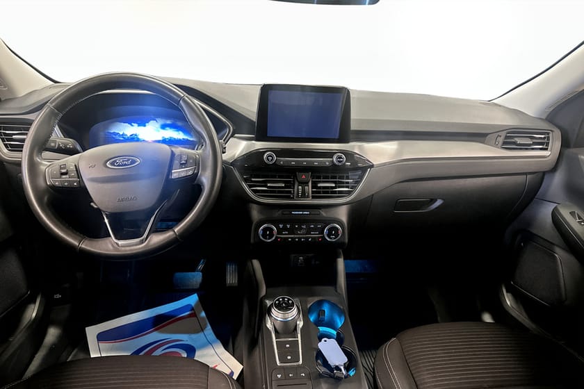 Bild 4 av Ford Kuga Plug-In Hybrid Titanium Dragkrok 2.5 FWD 225hk CVT