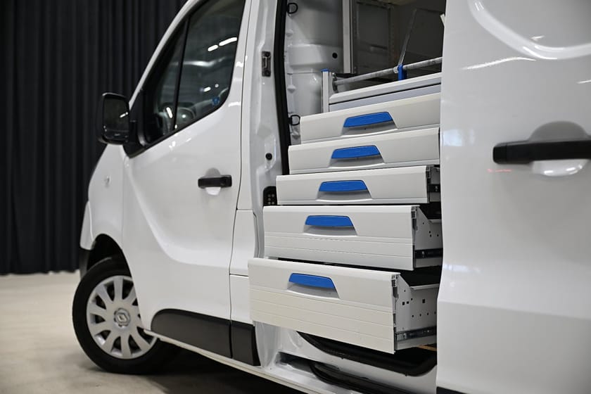 Bild 3 av Renault Trafic Skåpbil 120HK Servicebil|Dubbeldörr|Inredd|Drag|Värmare|Leasbar