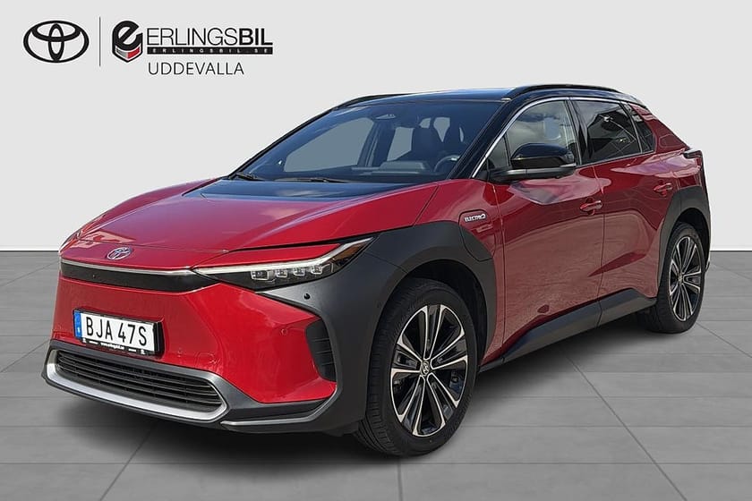 Bild 1 av Toyota bZ4X AWD EXECUTIVE PANORAMA JBL 20TUM / V-HJUL / MOMSBIL