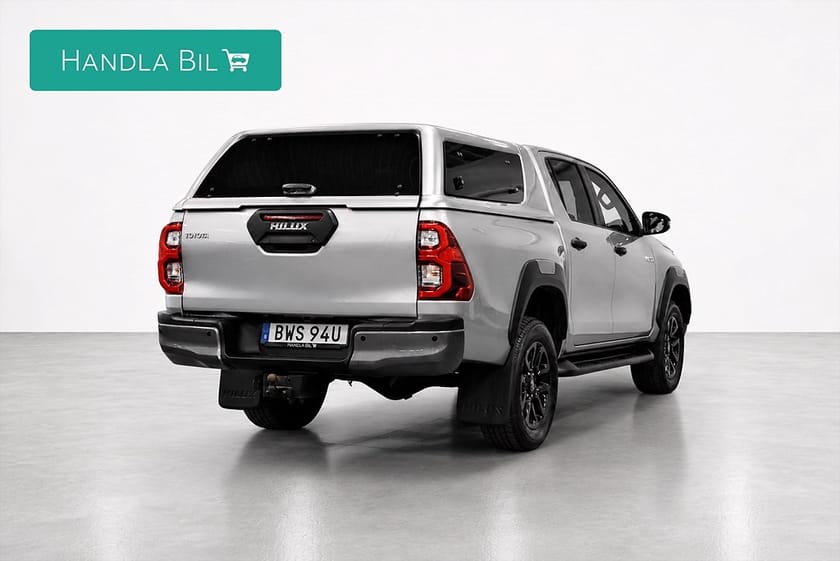 Bild 5 av Toyota Hilux Dubbelhytt 2.8 4WD Invincible Kåpa Drag Diff Navi JBL Moms 204hk