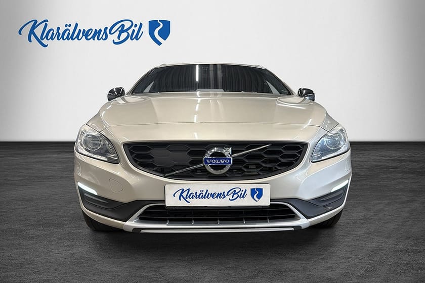 Bild 3 av Volvo V60 Cross Country D4 AWD Business Advanced (190hk) VoC | D-värmare | Pdc