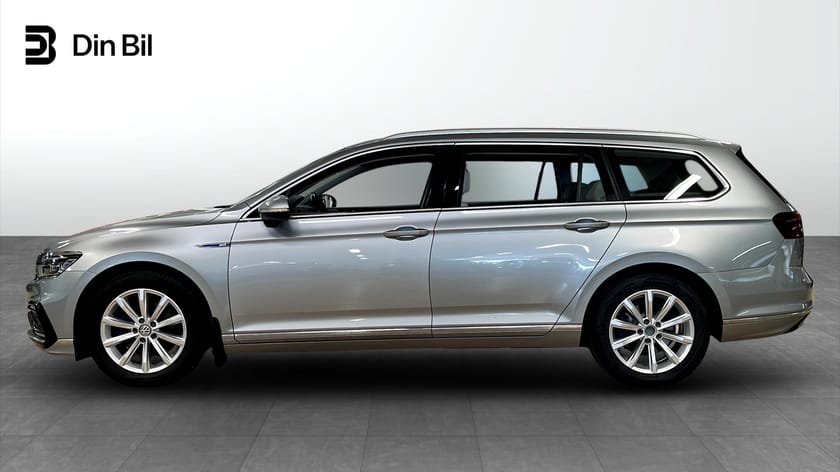 Bild 2 av Volkswagen Passat Sportscombi GTE GTE/Dragpaket/Exc business pkt-elbaklucka-iq.light