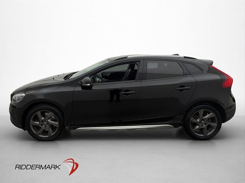 Bild 5 av Volvo V40 Cross Country D3 150hk Summum BE Pro VOC Pano Drag