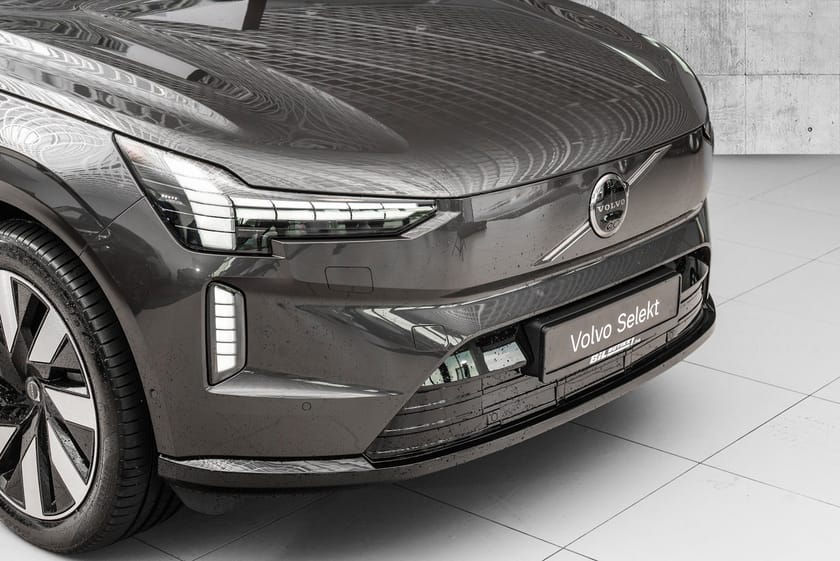 Bilde 2 av Volvo EX90 Twin Motor – Ultra 6 seter | B&W | Luft |