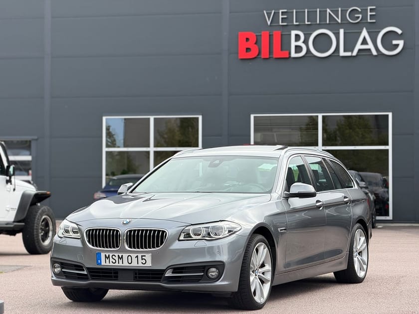 Bild 2 av BMW 530d xDrive Touring Pano Värmare H/K Drag Skinn HUD *SE UTR*