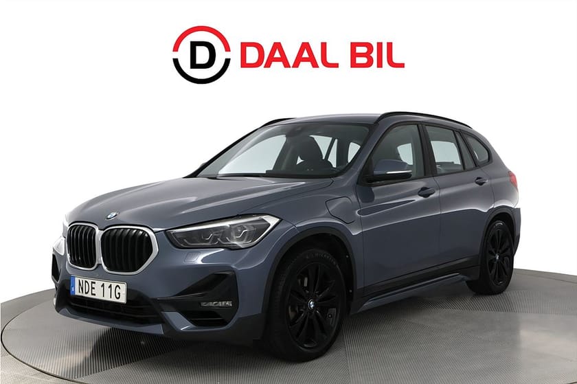 Bild 1 av BMW X1 xDrive25e 220HK SPORT LINE DRAGKROK HUD NAVIGATION NFC