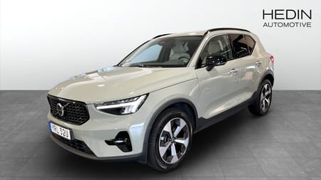 Volvo XC40 B4 DCT Plus Dark / Dragkrok
