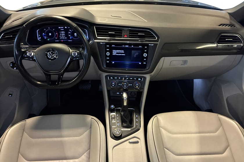 Bild 4 av Volkswagen Tiguan Allspace 7-sätes | TDI | R-Line | Executive