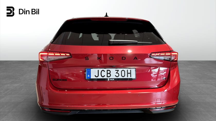Bild 5 av Škoda Superb iV Kombi COMBI SPORTLINE 204hk DSG