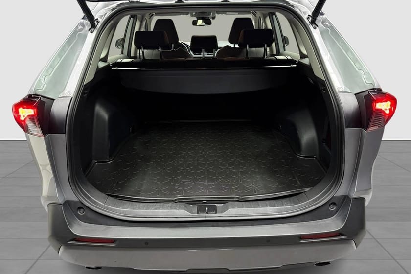 Bild 4 av Toyota RAV4 Hybrid AWD-i 2,5 ELHYBRID E-CVT ACTIVE KOMFORT DRAG V-HJUL